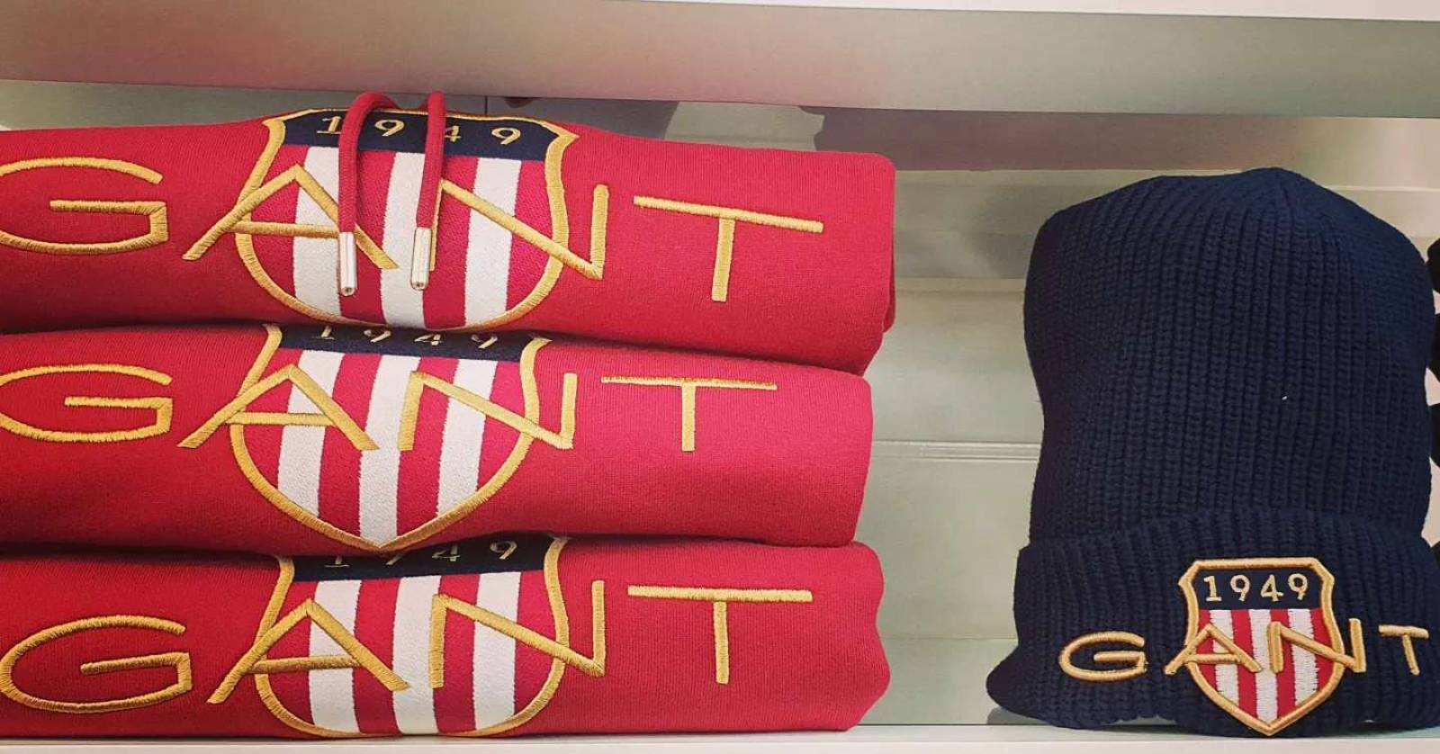 Raffinez votre style avec les vêtements de la marque GANT dans la boutique Escassut à Montpellier