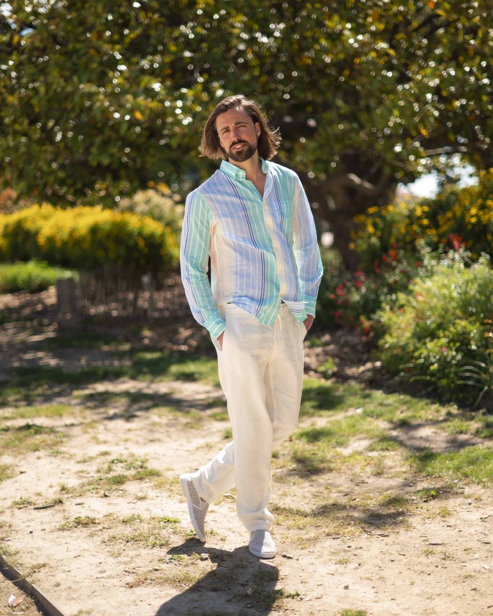 Pantalon blanc et chemise en lin rayée Gant à Montpellier : du S au XXL pour un look estival coloré et élégant